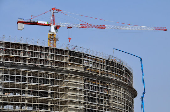 milano expo grattacielo moderno costruzione