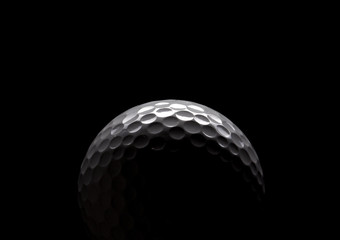 balle de golf sur fond noir