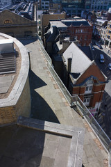 Fototapeta na wymiar rooftops and skyline in london