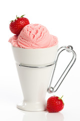 Strawberry Ice Cream Dessert