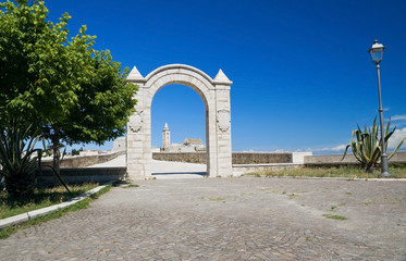 Arch frame with Cathedral. Trani. Apulia.