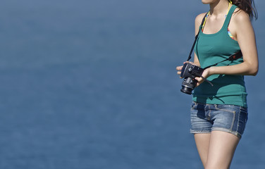 Chica haciendo fotos