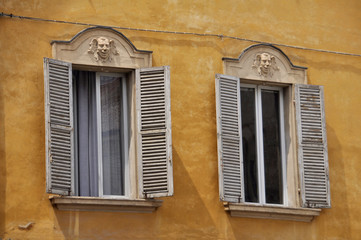 reggio emilia finestre balcone emilia romagna