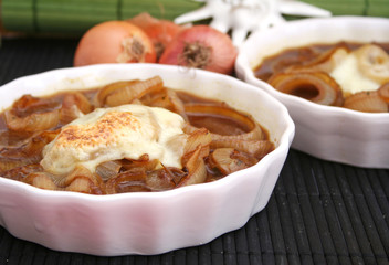 zwiebelsuppe