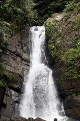 Wasserfall "La Mina" am Rio de la Mina im Regenwald