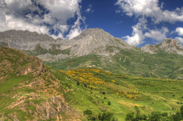 A los pies de Pe&ntilde;a Ubi&ntilde;a.