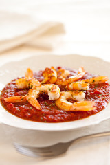 shrimp roasted with fried tomato