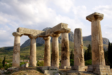 apollon temple in corinth