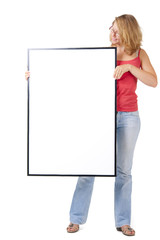 Junge Frau mit Schild (Textfreiraum)