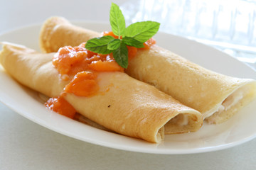Peach Crêpes