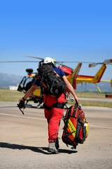 Obraz premium secouriste helico