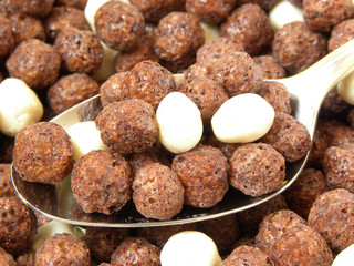 Corn Flakes, chocolate balls