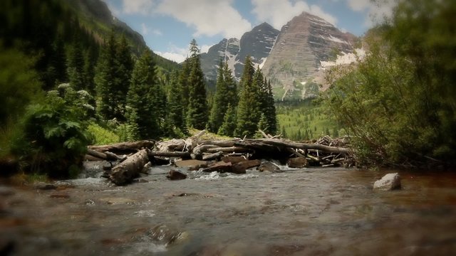 (1228b) Maroon Bells Peaks Lake Mountains Wilderness Summer