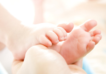 Obraz na płótnie Canvas baby's feet