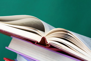 Naklejka premium Open book