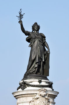 Statue de la R&eacute;publique