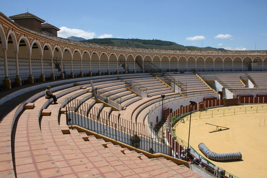 Tendido de Sombra en la Plaza de Antequera