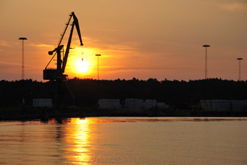 Obraz premium Shipyard sunset