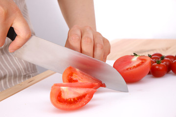 cut tomato