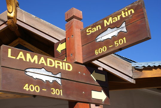 Junín de los Andes, Crossroads