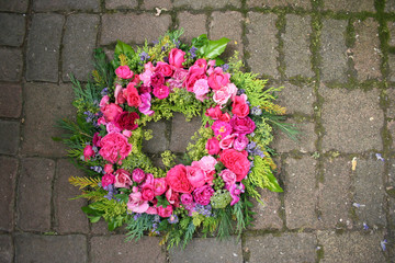 Blumenkranz rosa Rosen