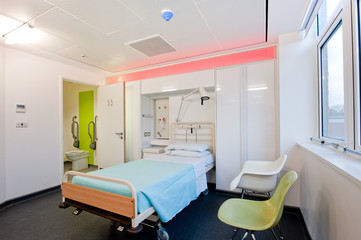 Fototapeta na wymiar View over a modern hospital room