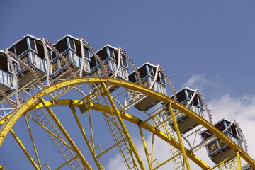 Riesenrad auf einem Volksfest