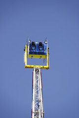 Überkopfschaukel auf dem Volksfest