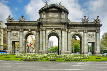 Naklejka premium Puerta de Alcalá, Madrid, España