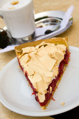 Johannisbeerkuchen mit Cappuccino