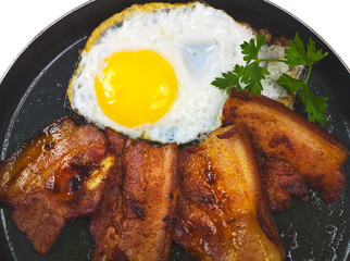 fried egg with bacon