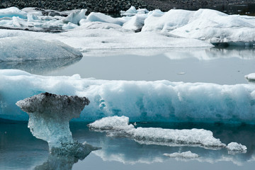 Icebergs in Icelands Jökulsarlon Bay