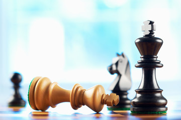 chess winner defeats white king