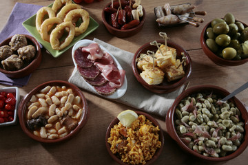 variedad de tapas españolas