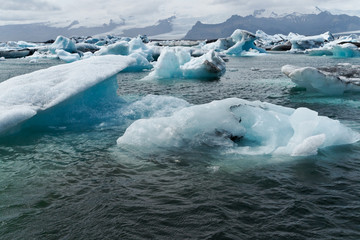 Icebergs in Icelands Jökulsarlon Bay