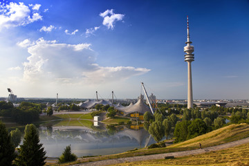 Fernsehtum von München im Olympiapark - obrazy, fototapety, plakaty