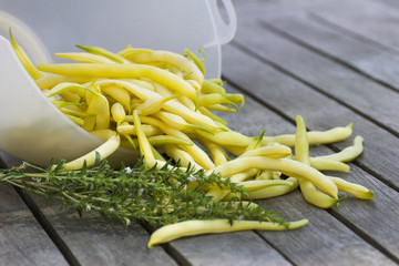 Yellow beans with savory