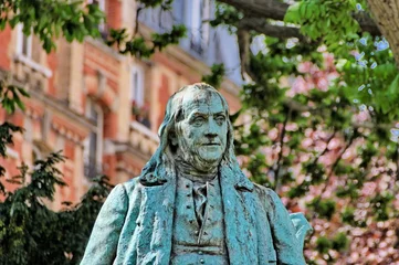 Papier Peint photo autocollant Monument historique Statue de Benjamin Franklin, Paris.
