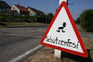 Vorsicht, Besoffene kreuzen