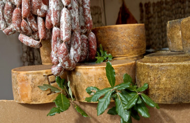 formaggio e salsicce