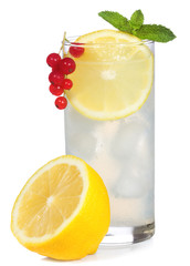 cocktail with gin and lemon withred currant