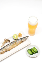 焼きサンマのしめじ・ビール添え