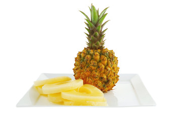 pineapple and slices