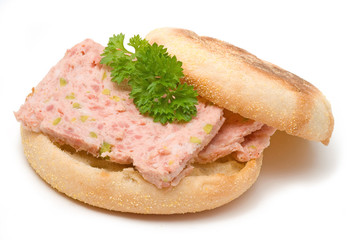 Belegtes Brötchen mit Jagdwurst