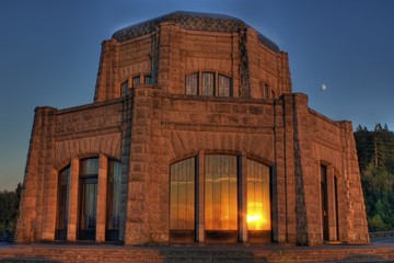 Vista House Corbet Oregon