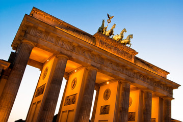 Brandenburger Tor von links schräg V1