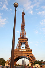 Fototapeta na wymiar Eiffel i światła uliczne