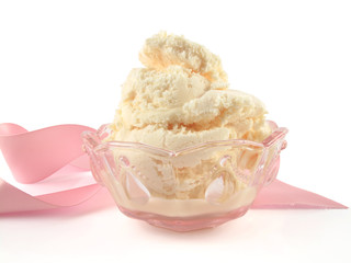 Vanilla ice cream in a bowl