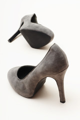 graue pumps high heels