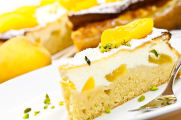 Aprikosen Käsekuchen